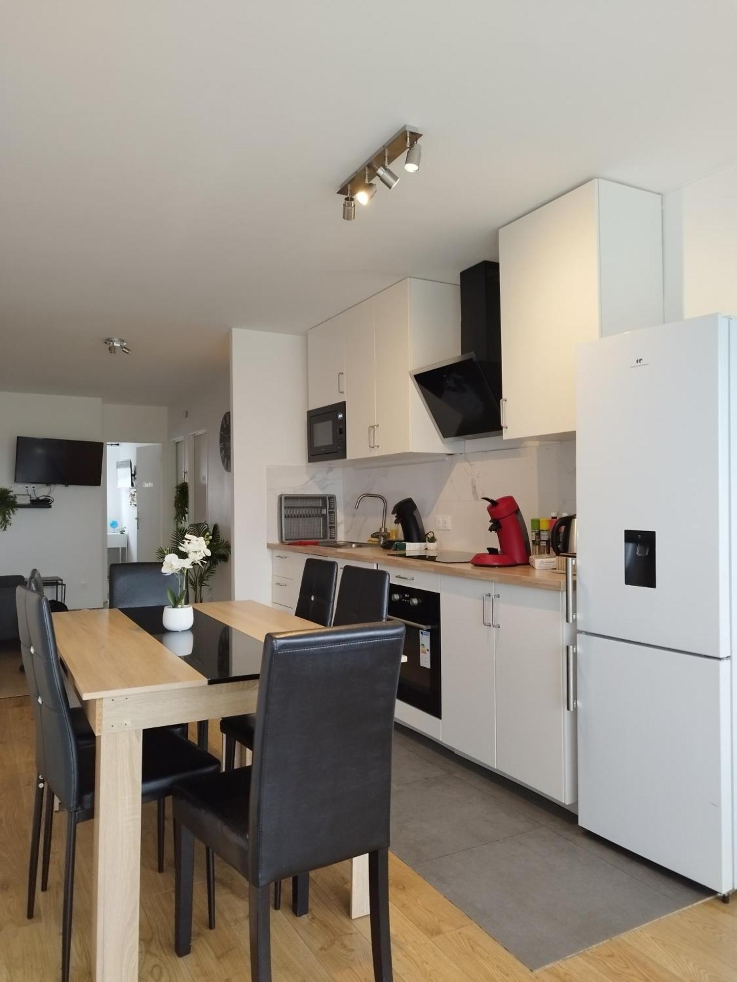Apartament Parisian Cosy Flat With Balcony Argenteuil Zewnętrze zdjęcie